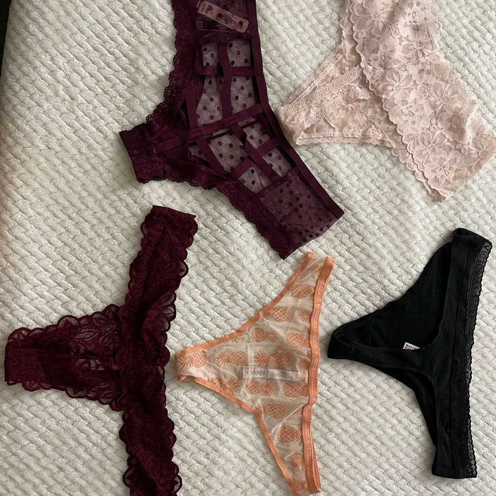 VS Pink NWT bundle of 5